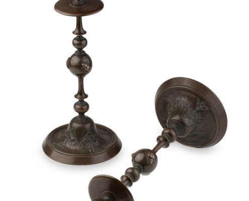 2026-1479 PAIRE BOUGEOIRS BRONZE INSECTES (4)